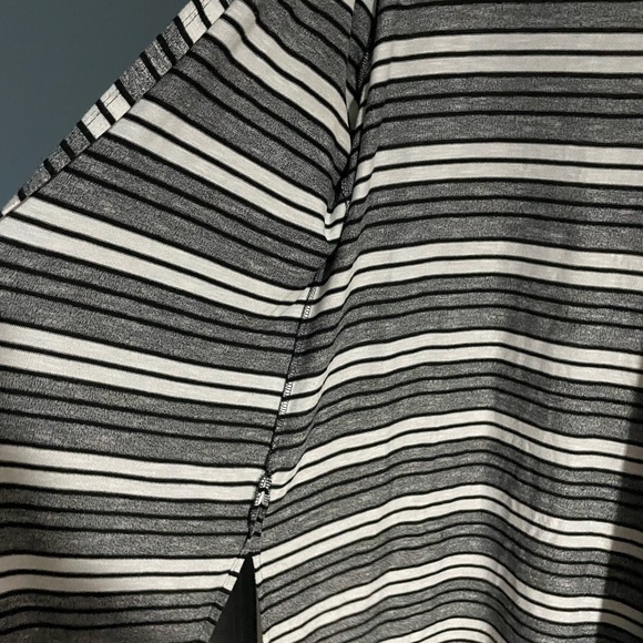 DC Jeans Stripped Sweater Cardigan Size 1X Three Quarter Sleeve - Picture 4 of 8